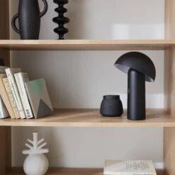 Lampe De Table Sans Fil Nomade à Tête Orientable Intérieur / Extérieur H 28cm Couleur : Noir -ME Soldes ilumthom28bk 4ce3e65a4ef401a93fdc0abf9ccdd16e