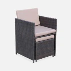 Table De Jardin Encastrable Résine Tressée, 12 Fauteuils Couleur : Marron / Taupe -ME Soldes wkdgcube12chbn a3805fed80739ef994ef0c303283cb0c